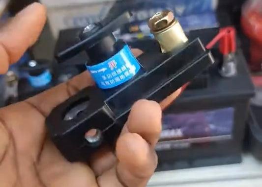 INTERRUPTEUR DE DÉCONNECTION DE BACTÉRIE